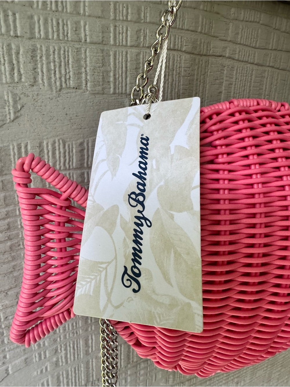 Tommy Bahama Wicker Woven Whimsical Novelty Fish Crossbody Bag |Pink NWT - Picture 3 of 4